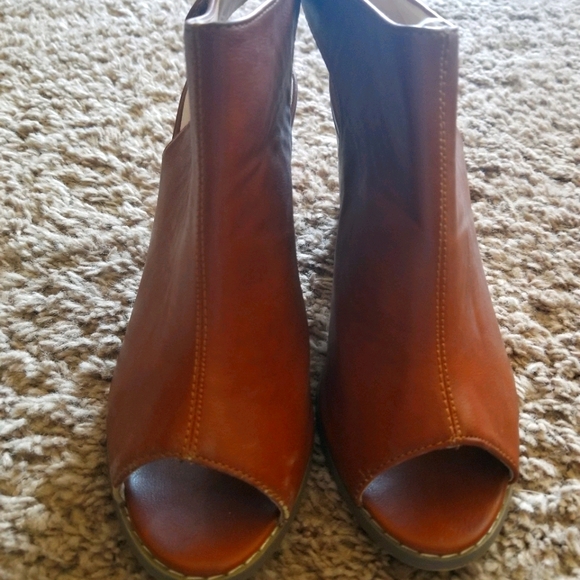 Chase and chloe brown wedge peep toe boots - Picture 2 of 6
